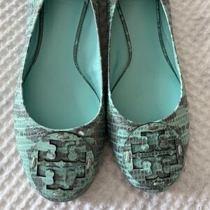 New Tory Burch Mint/Aqua Blue Snakeskin Reva Ballet Flat Size 9